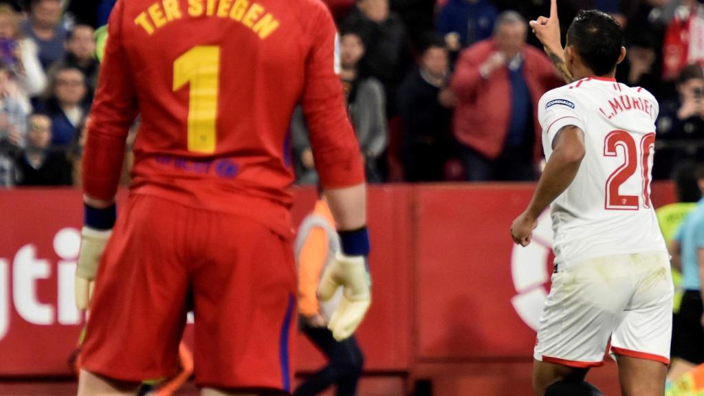 Muriel celebra su gol ante Ter Stegen, en primer plano.