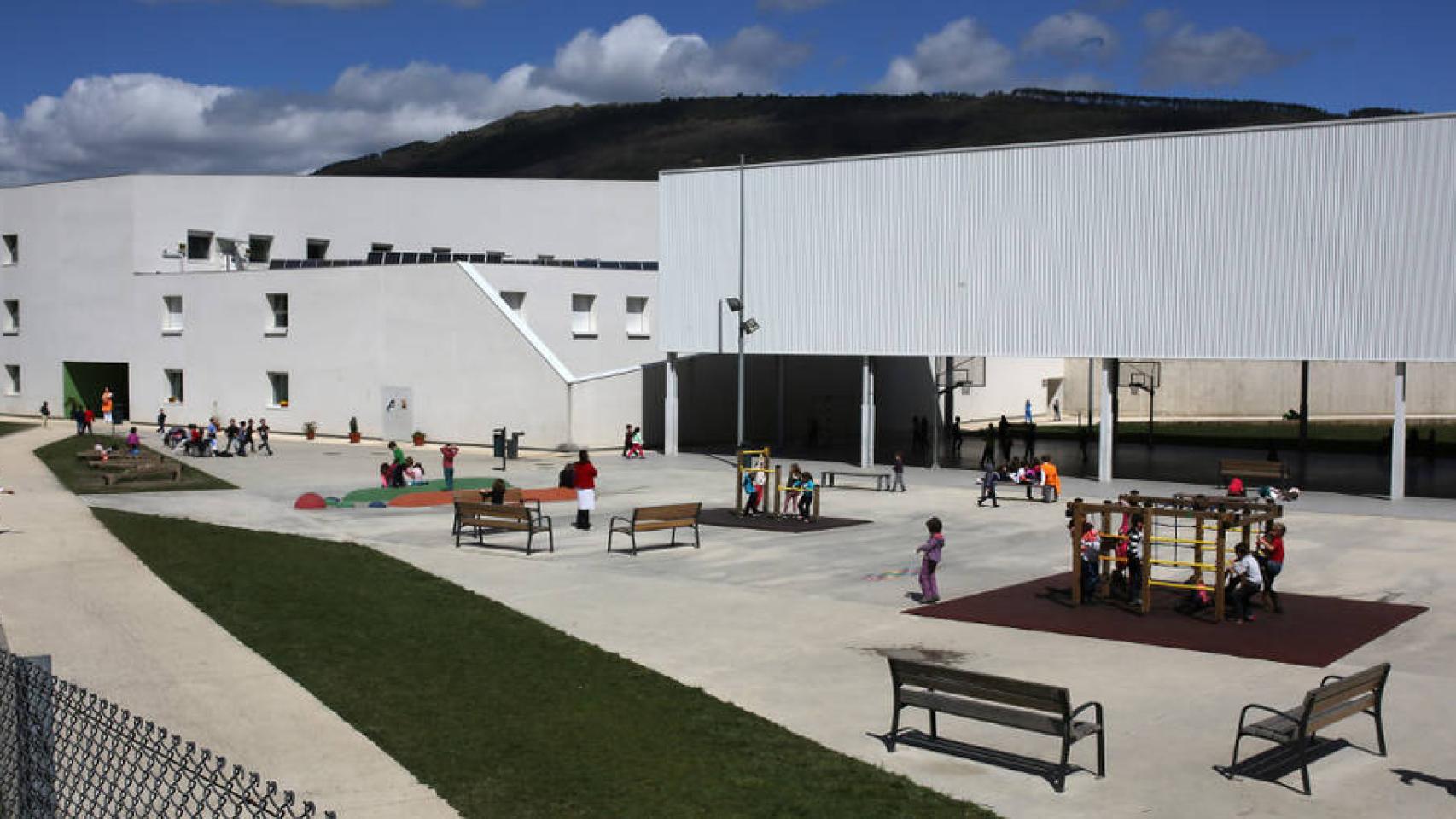 Colegio Buztintxuri (Navarra)