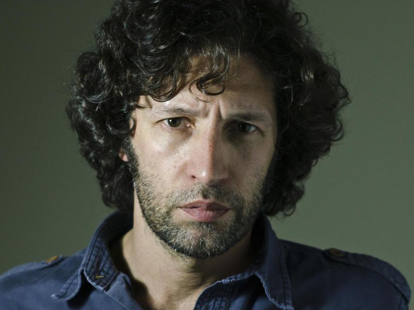 Javier Menéndez Flores.