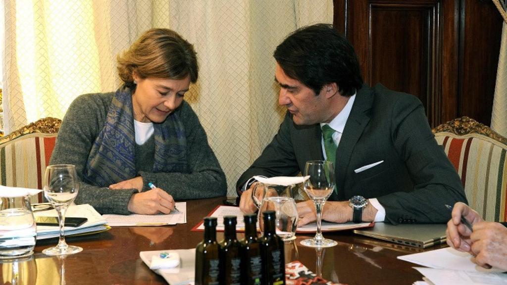 ministra agricultura y consejero fomento