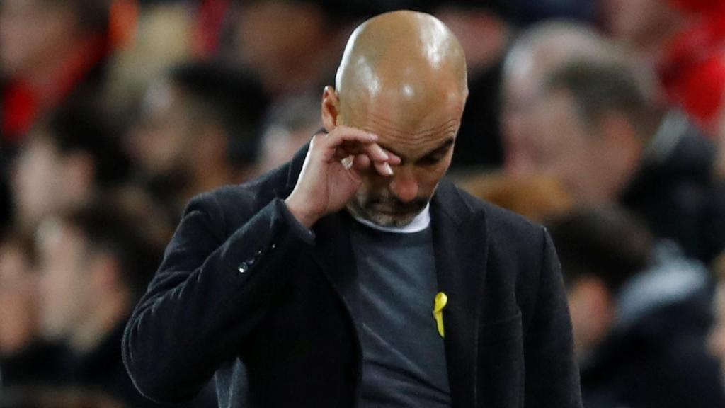 Guardiola se lamenta tras uno de los goles del Liverpool.