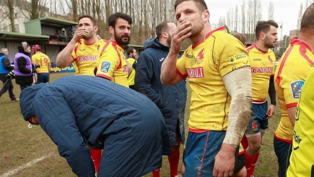 España se lamenta tras caer contra Bélgica.