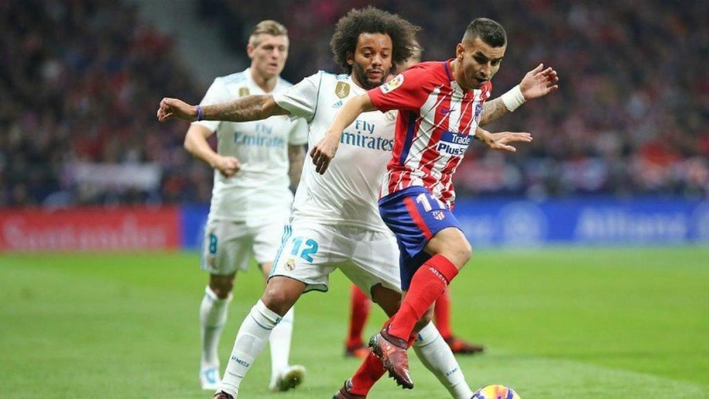 Marcelo contra Correa peleando por el balón. Foto: Twitter (@Atleti)
