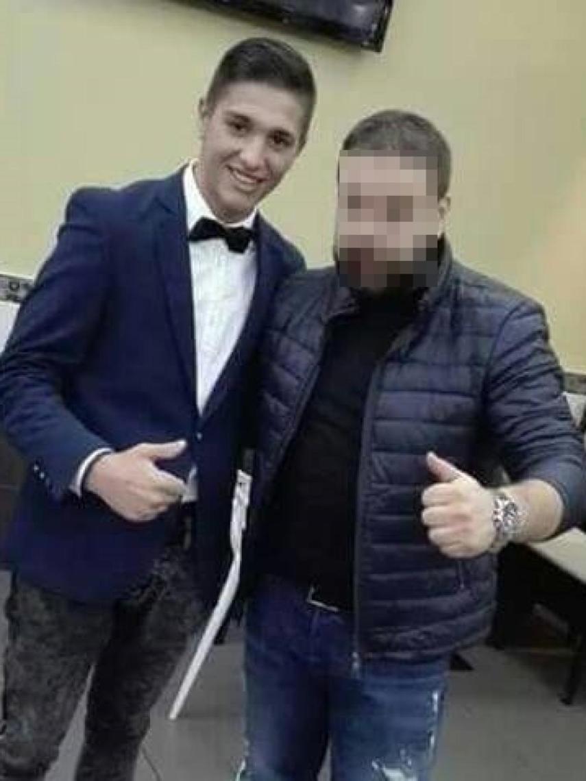 Serif Mamet convive ahora con Victoria en Pontevedra. Su familia ha apoyado la relación sentimental entre ambos.