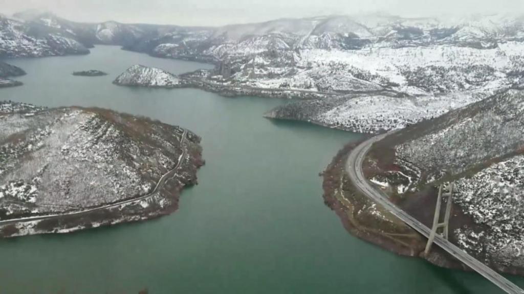 pantano de luna calleja