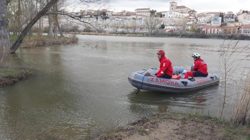 zamora busqueda desaparecido duero bomberos