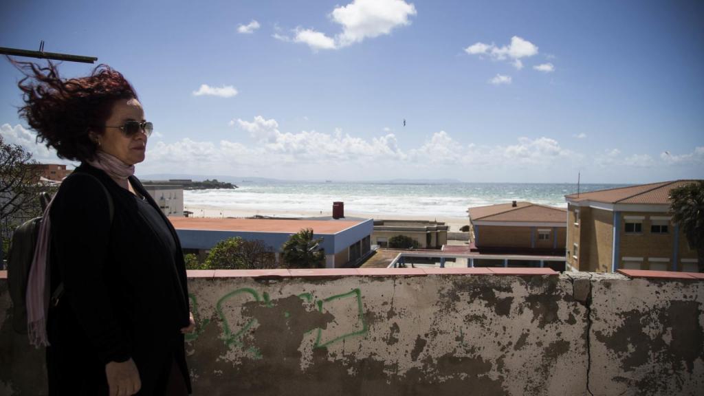 Toñi Moreno, portavoz de Marea Blanca de Tarifa y usuaria afectada por un servicio de ambulancia con solamente un conductor como personal sanitario.