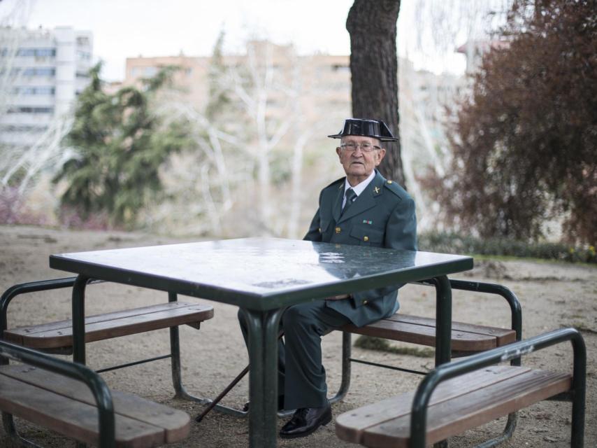 Fermín Garcés, en un parque en el madrileño barrio de Tetuán.