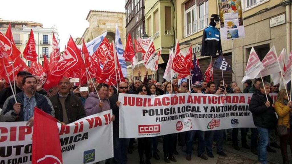 zamora movilizacion jubilacion polia municipal rajoy (2)