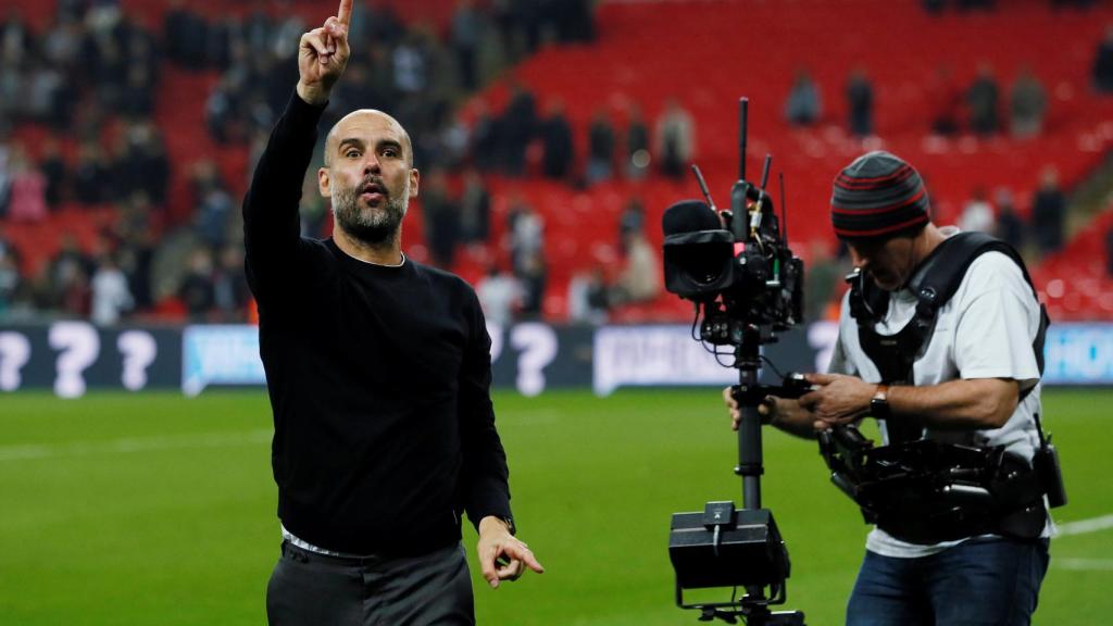 Pep Guardiola celebra una victoria contra el Tottenham.