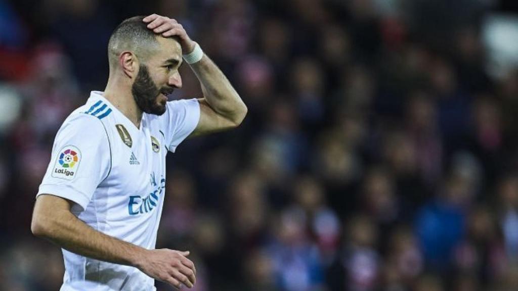 Benzema, durante un partido con el Real Madrid.