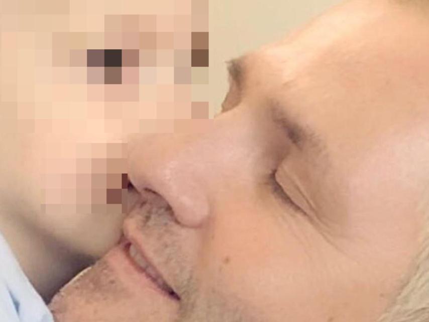 Imagen que el propio futbolista compartió junto a su hijo.