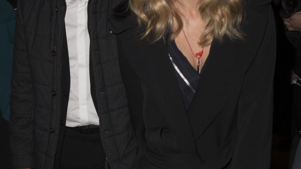 Richard Gere y Alejandra Silva en los premios Harper's Bazaar