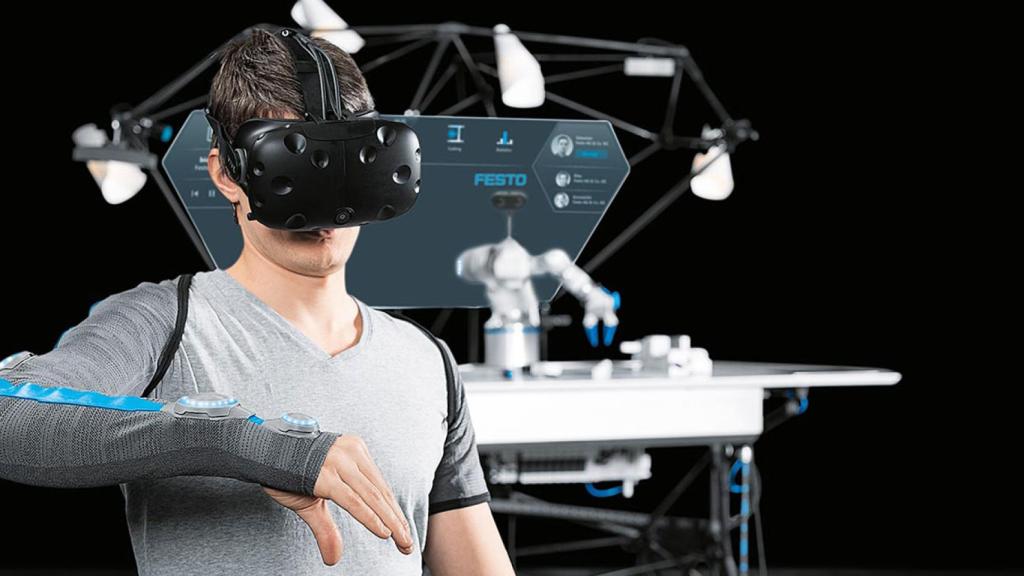 La cooperación con el robot se gestiona a través de la voz, el texto y los gestos.