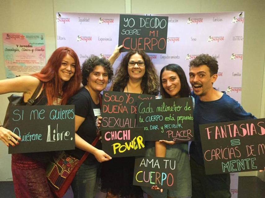 Una de las fotografías promocionales de la fundación Sexpol.