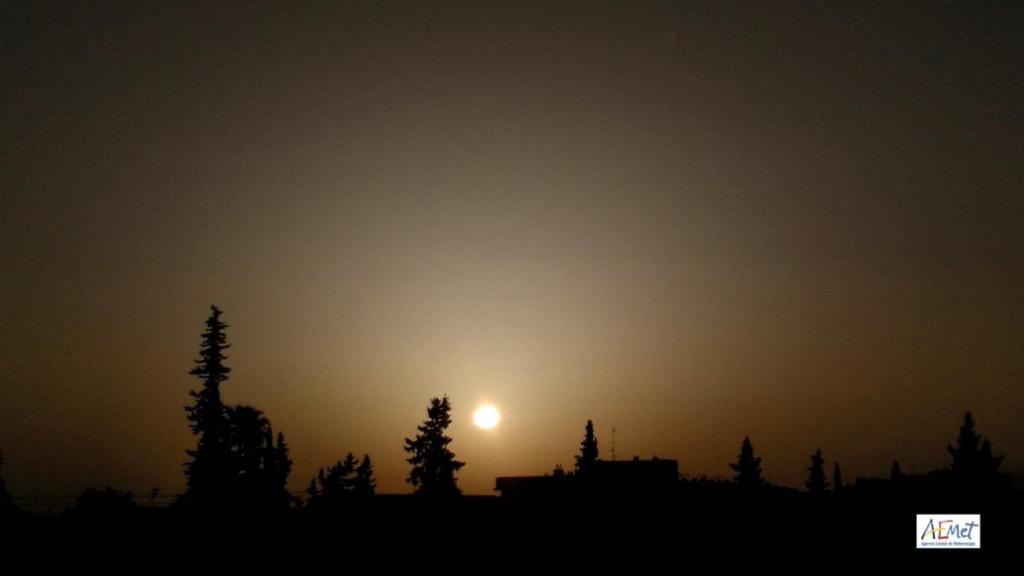 Nube de polvo instalada sobre Murcia.