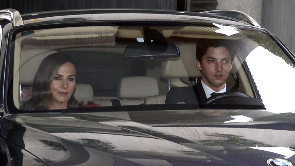 El hermano de Alejandra, Fernando, camino de la boda. GTRES.