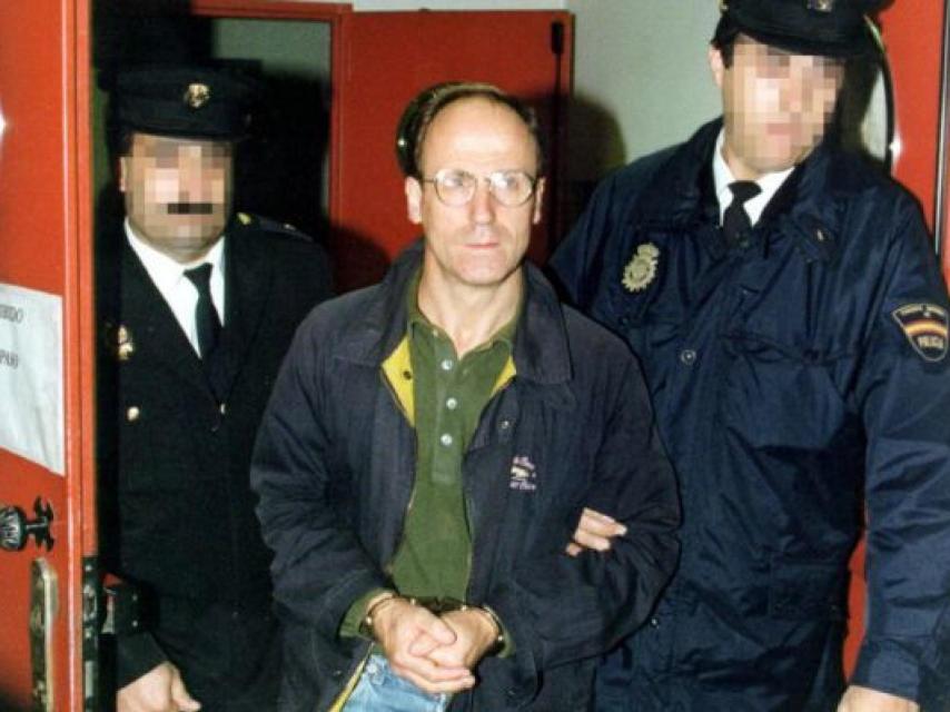 José Luis Álvarez Santacristina, Txelis.