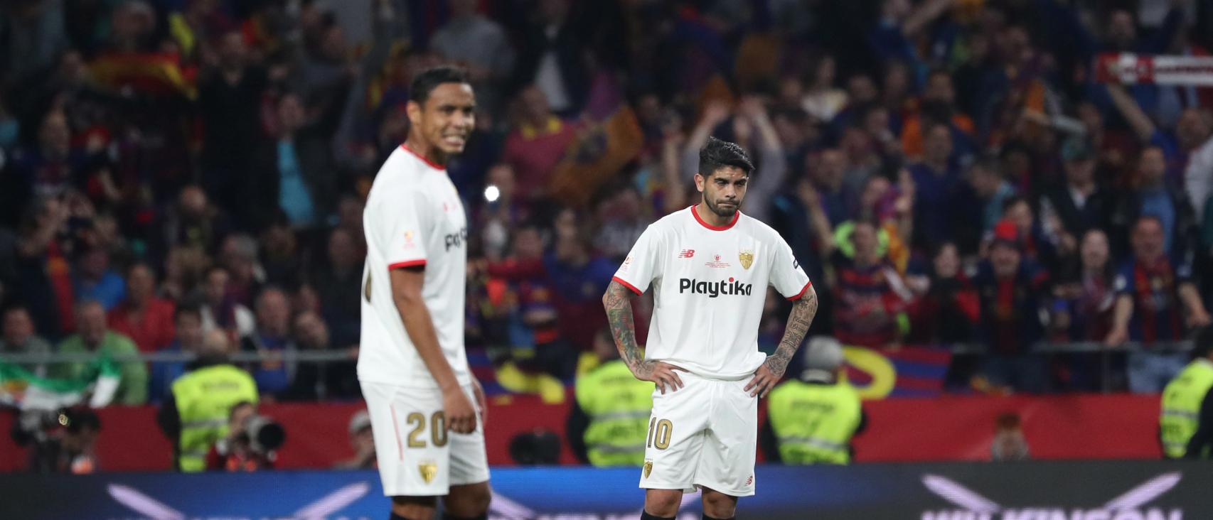 Muriel y Banega en la final de Copa.