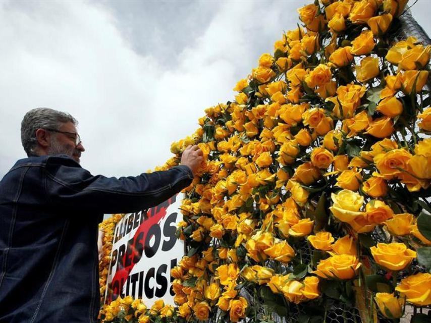 Las reivindicaciones independentistas también protagonizaron Sant Jordi.