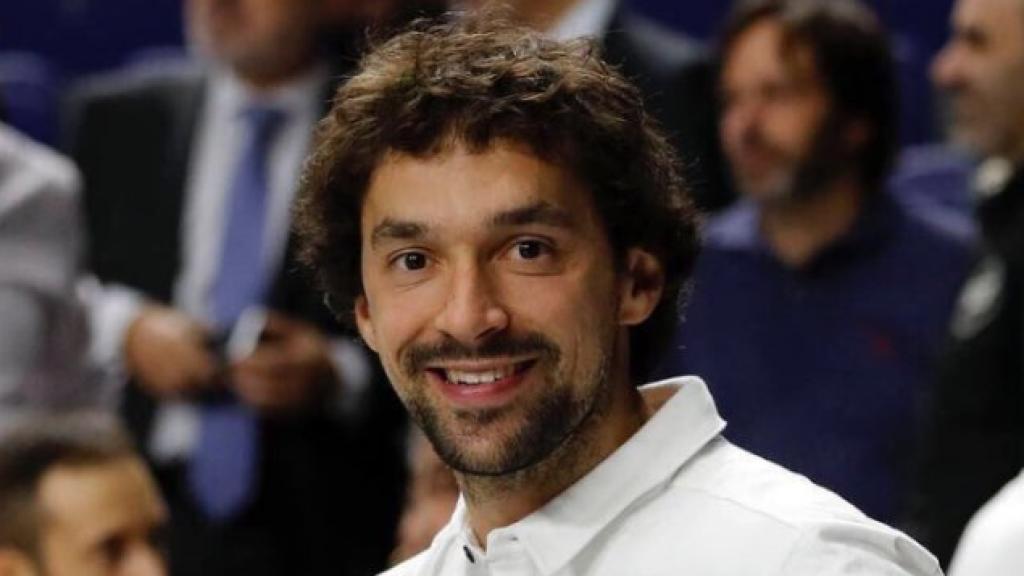 Llull posando en el banquillo. Foto: instagram (@23llull).