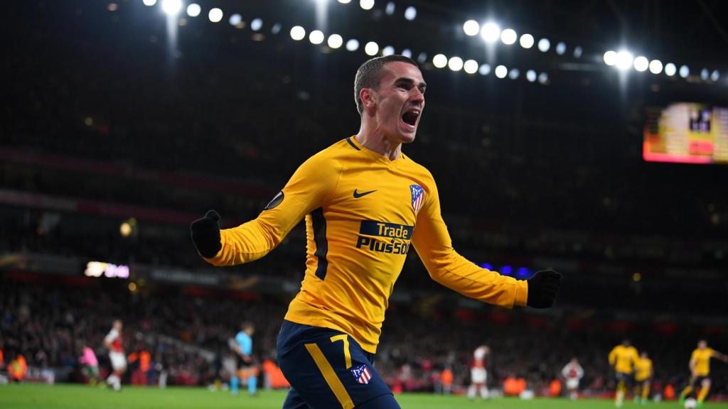 Los jugadores del Atlético celebran el gol de Griezmann.