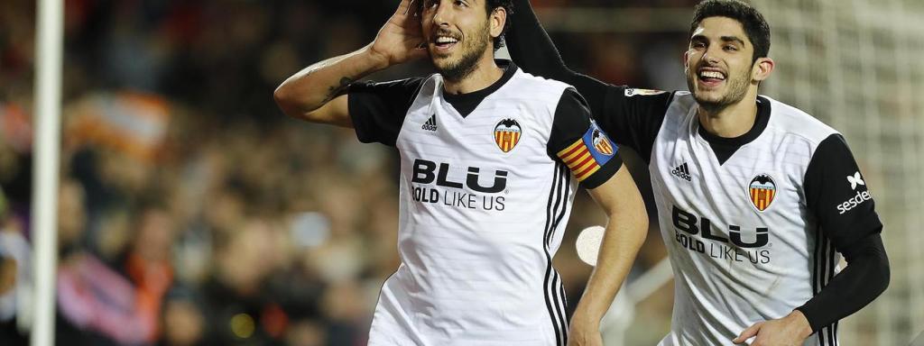 Los jugadores del Valencia en uno de sus últimos partidos.