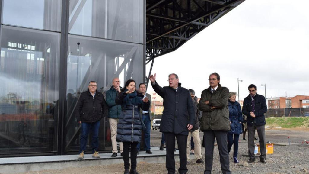 Leon-sociedad-silvan-palacio-exposiciones