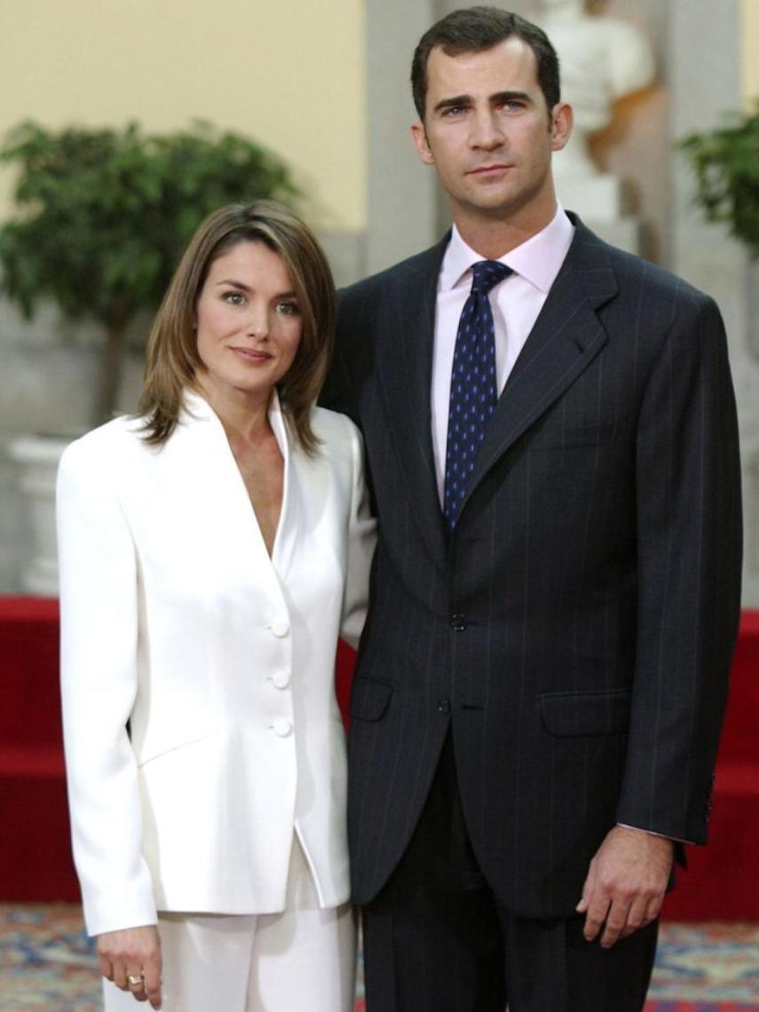 Pedida de mano de Felipe VI y Letizia en 2003.