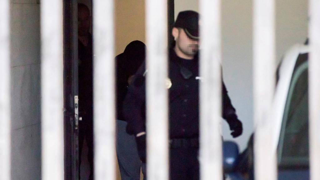 El Chicle, a la salida de los juzgados de Ribeira.