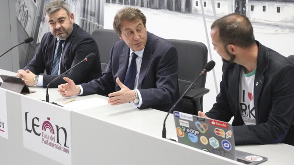 Leon-ayuntamiento-presentacion-rueda-prensa