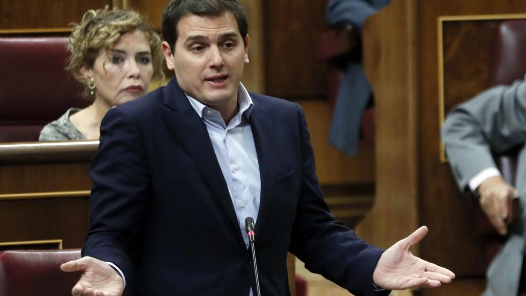 El líder de Ciudadanos, Albert Rivera, durante una sesión de control al Gobierno.