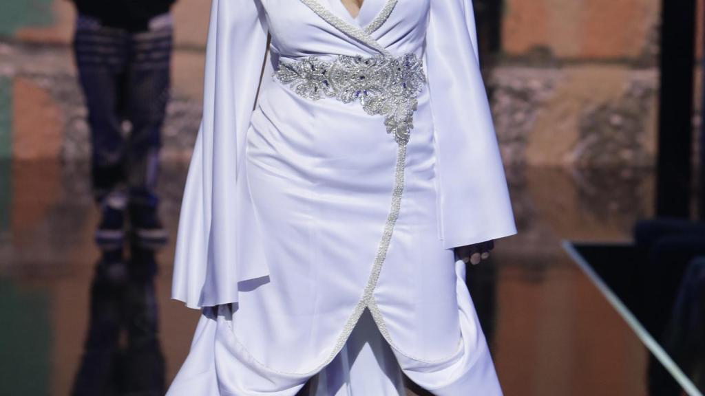 Paz Padilla desfilando en 'Sálvame'.