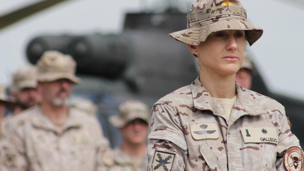 La base militar de Almagro acogió el acto de despedida de la unidad.