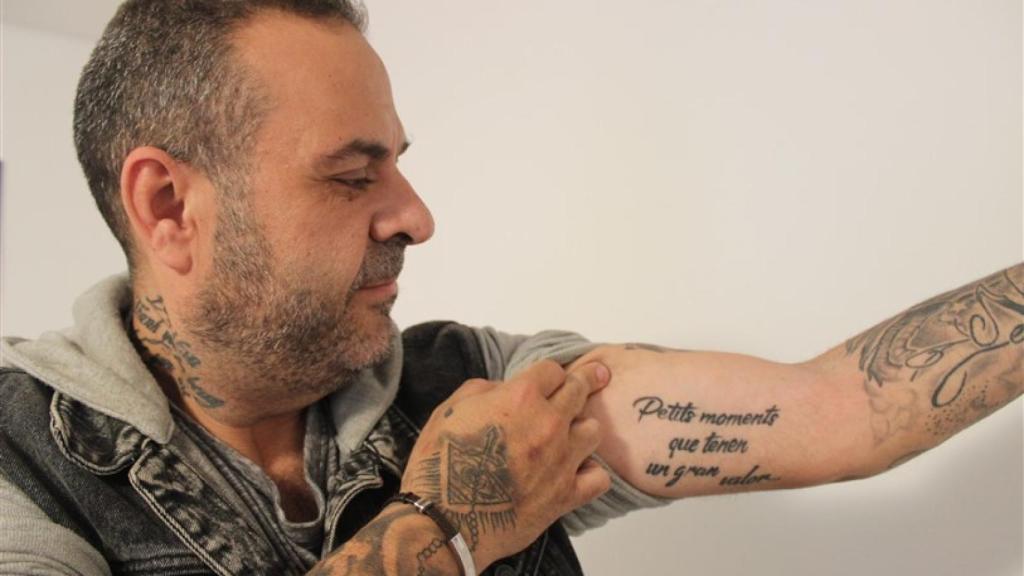 Pequeños momentos que tienen un gran valor, uno de los tatuajes de Javier
