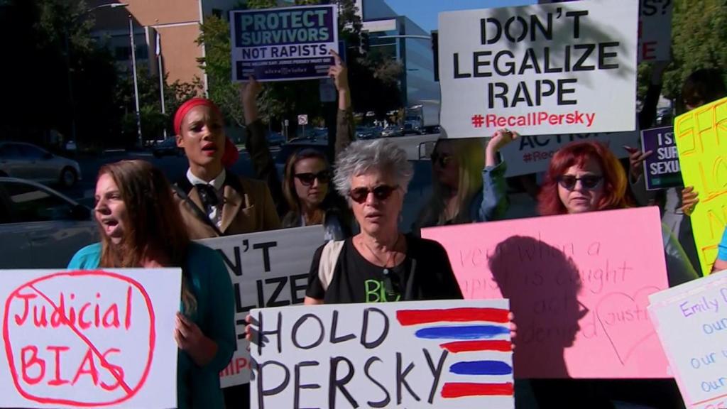 Protestas en Estados Unidos por agresiones sexuales.