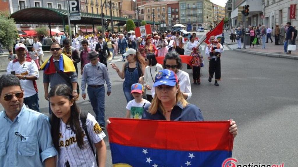 semana interculturalidad valladolid pasacalles 8