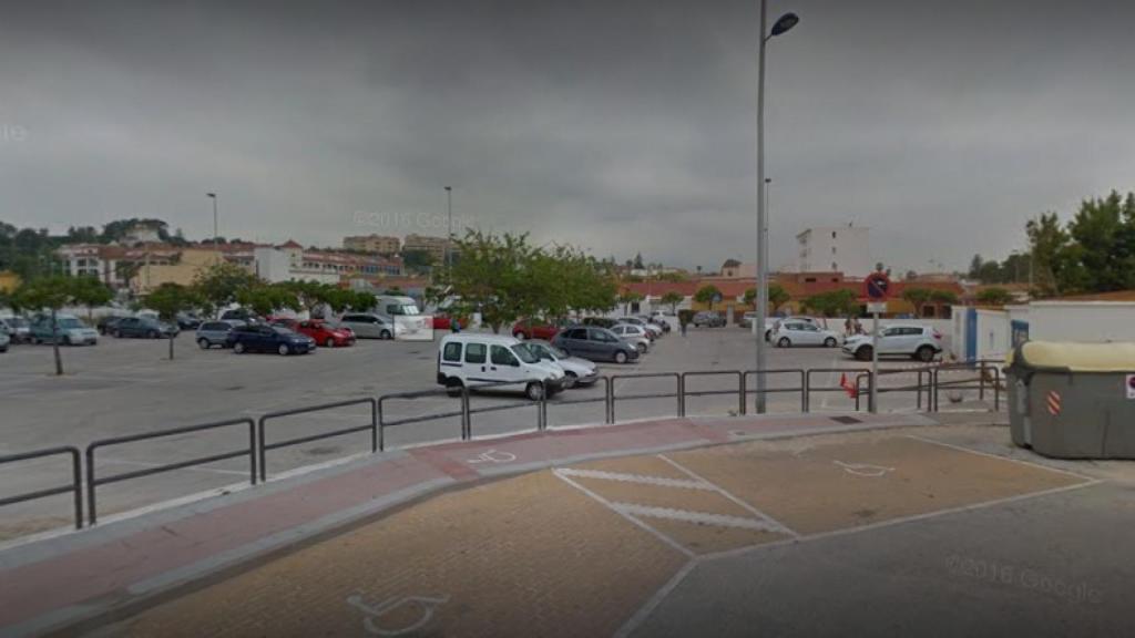 Imagen del parking donde tuvo lugar la pelea entre guardias civiles y narcos.