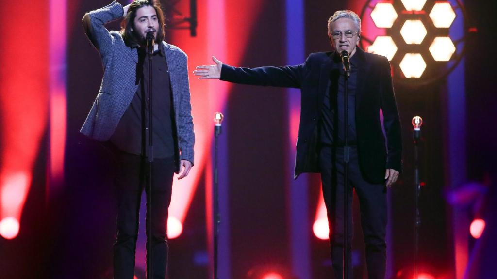 Salvador Sobral durante su actuación.