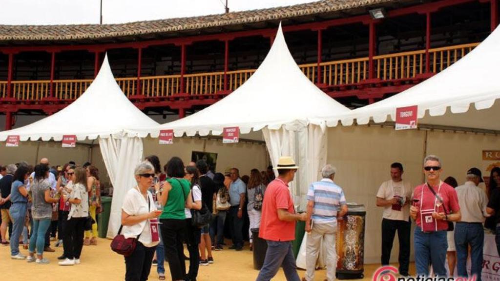 do-toro-asistentes-feria-vi