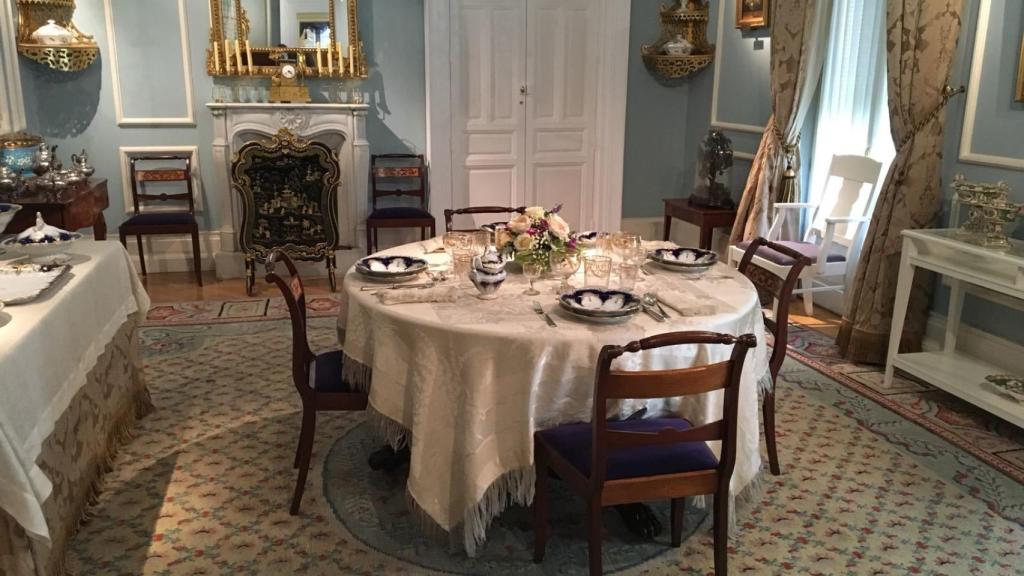 Hay dos cosas de Ikea en esa foto, ¿sabes cuáles son?