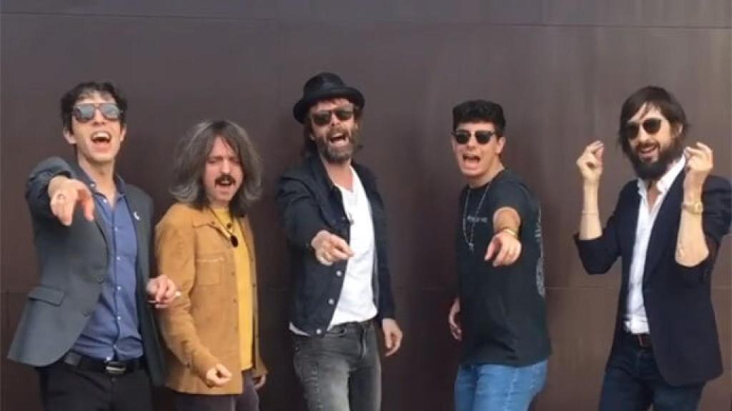 Alfred y Sidonie improvisan una versión del ‘La, la, la’