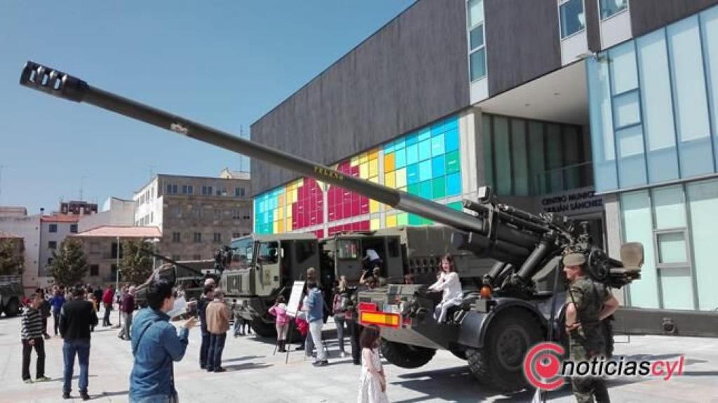 Exposicion Ejercito y Guardia Civil (1)