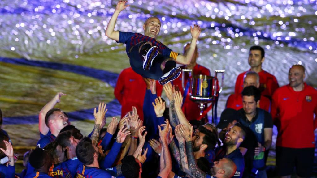 Andrés Iniesta se despide del Camp Nou.