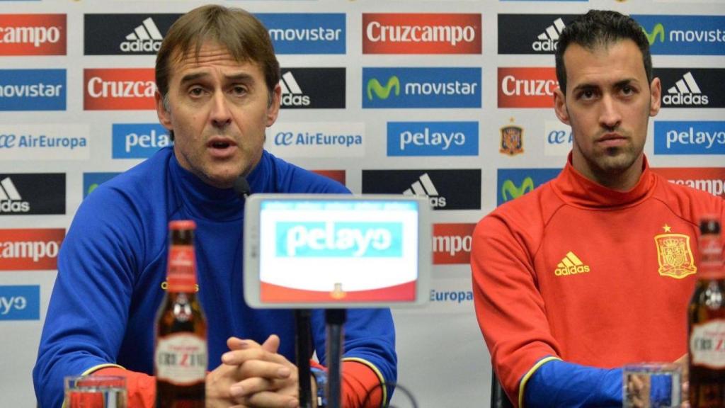 Busquets, con Lopetegui.