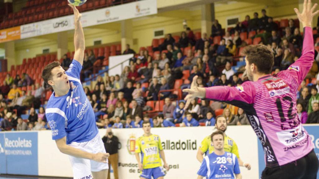 Valladolid-carlos-calle-atletico-balonmano