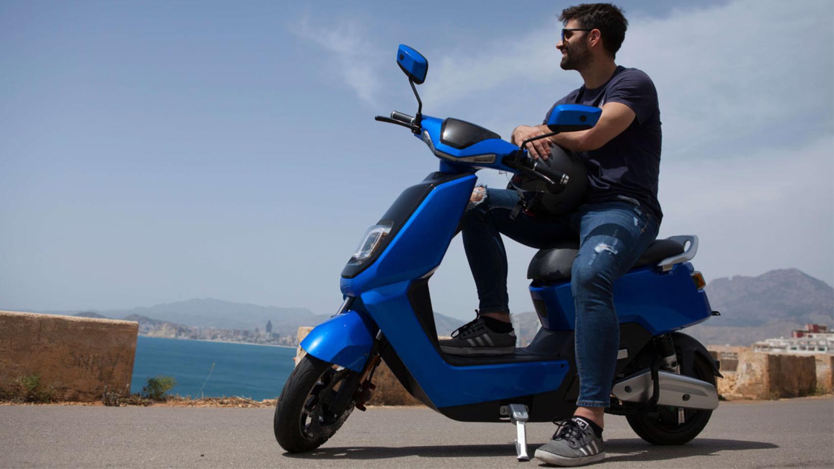 next nx1 moto electrica lateral