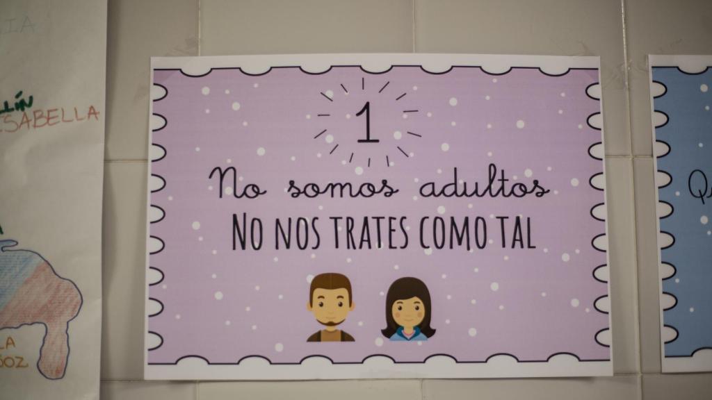 Carteles en el área de oncología pediátrica.