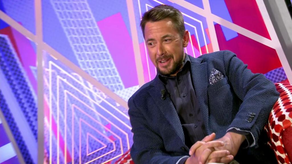 Alexis Ledgard durante una entrevista en 'Sábado Deluxe'.