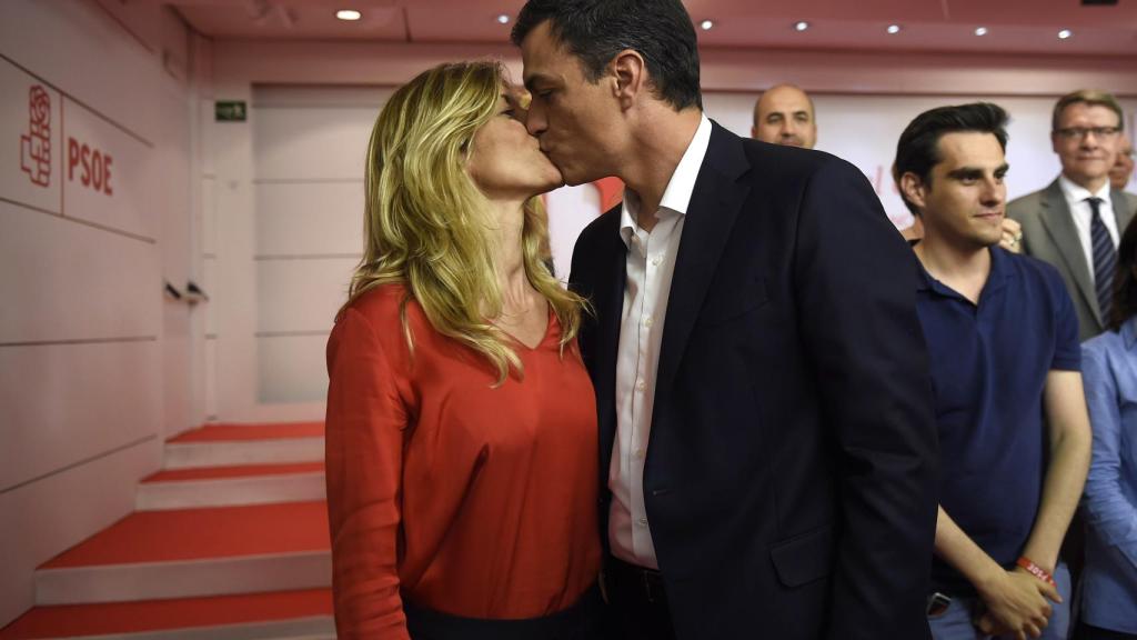 Pedro Sánchez y su esposa, Begoña Gómez.